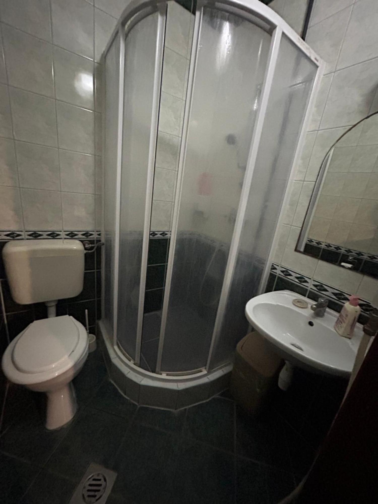 Hotel Rozsakert Panzio à Nyíregyháza Extérieur photo